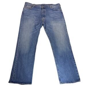 Levi’s 501 Original Fit Jeans Men 42x30 Button Fly Straight Leg Medium Wash